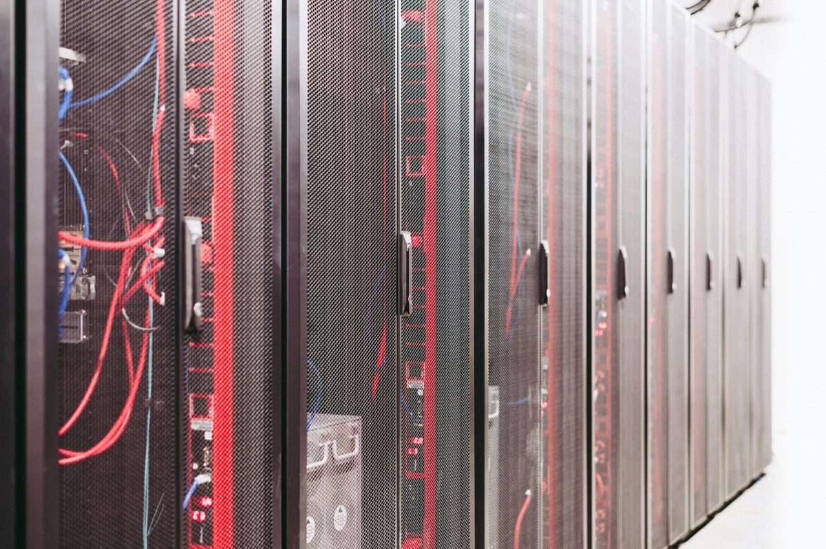ZTE's Pivot: From Cell Towers to AI Data Centers as Telecom Capex Shrinks