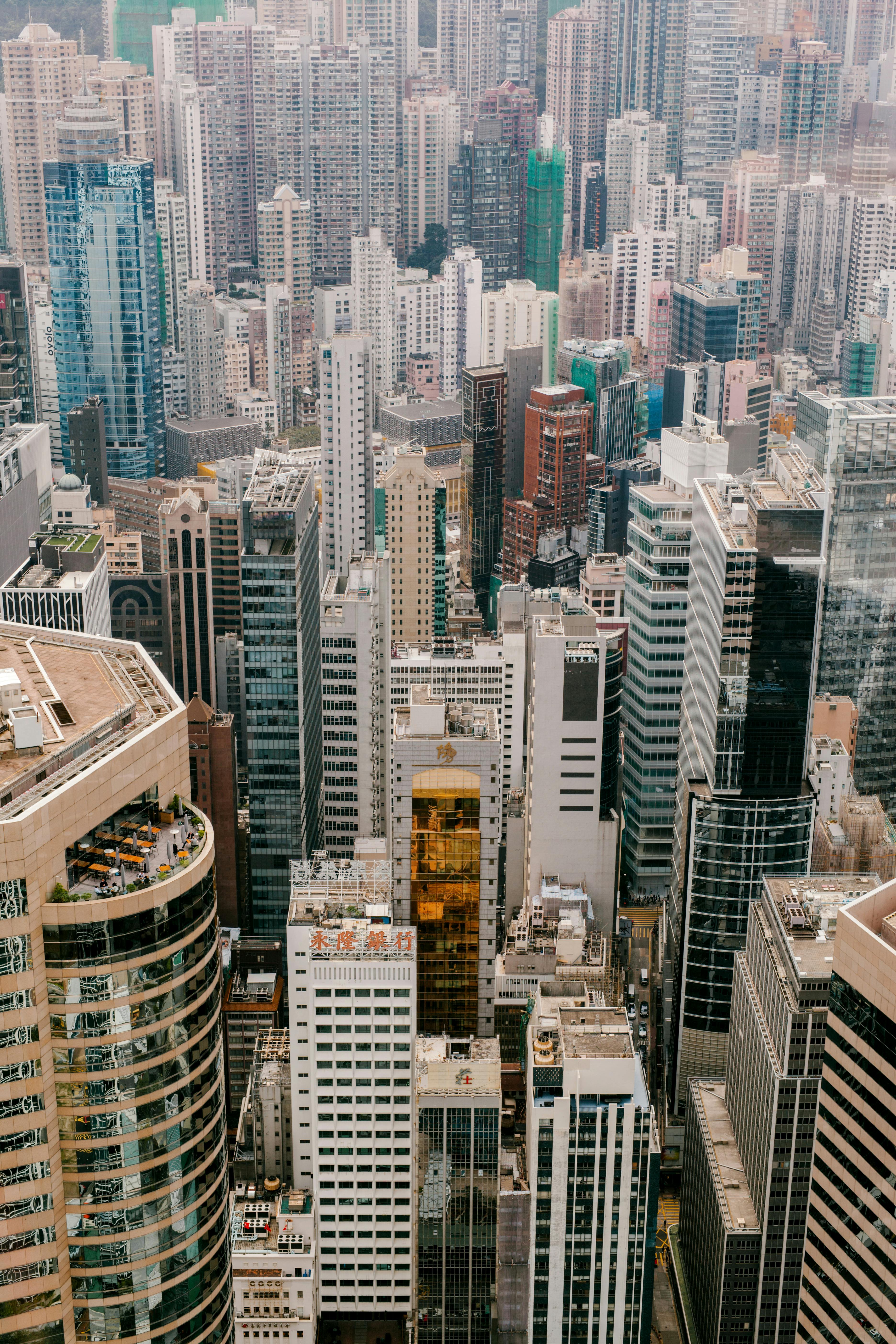 Victory Giant: $2.6 Billion Hong Kong Listing, +60% on Day One